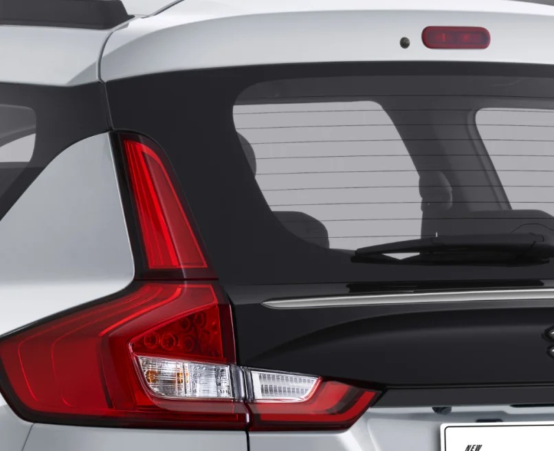SUZUKI XL7 HYBRID 40 exterior 8